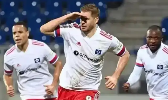 不能再赢了,再赢真要去德甲了